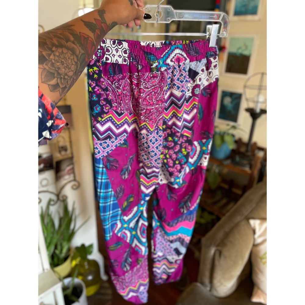 Silk Kids Joggers by 1989 Place, Size Large or 10